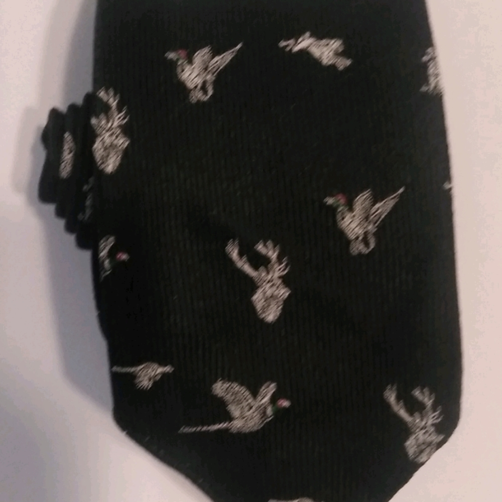 Sports hunting theme mens necktie